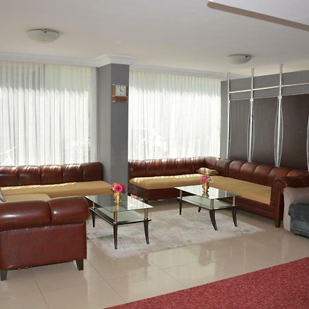 Bahceli Family Otel อันตัลยา ภายนอก รูปภาพ