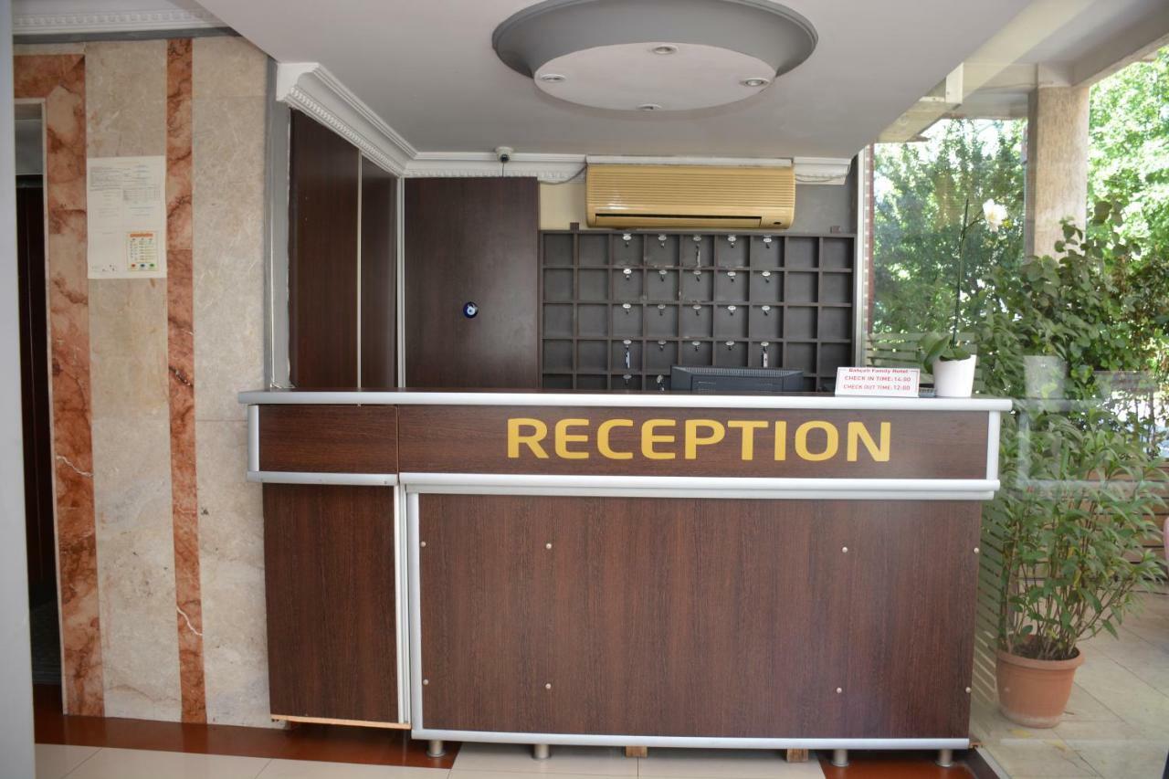 Bahceli Family Otel อันตัลยา ภายนอก รูปภาพ